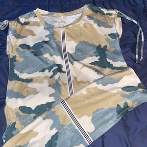 NWT Cute Mystree Camo dress